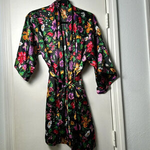 Victoria's Secret Black and Floral Kimono Silky Wrap Robe Size S/M